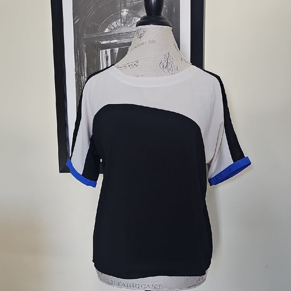 Calvin Klein sz S black, white and blue blouse